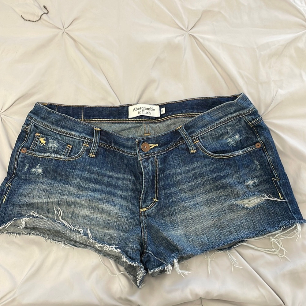 Abercrombie & Fitch Distressed Jeans Shorts